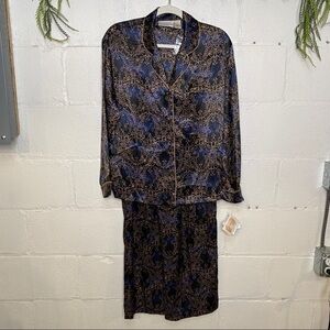Intimate Essentials Royal Scroll Two Piece Pajama Set Size Medium Blue Gold NWT